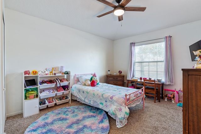 1353 Camp Ridge Ln, Middleburg, FL 32068