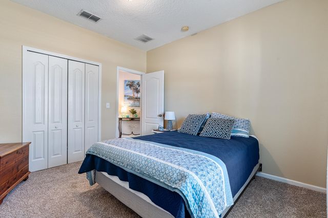 1353 Camp Ridge Ln, Middleburg, FL 32068