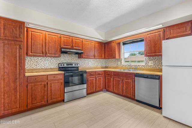 104 Shoal Creek Circle, Daytona Beach, FL 32114