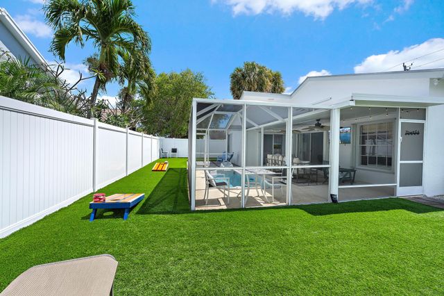 6325 Drake Street, Jupiter, FL 33458