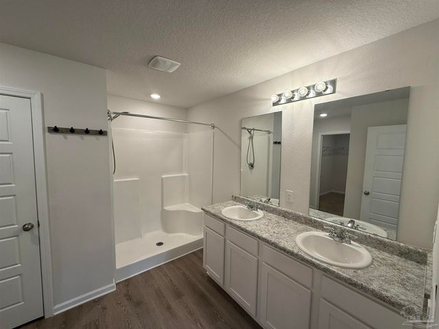 1933 High Ridge Ct, Pensacola, FL 32534