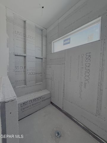 416 PLATEAU Drive, Socorro, TX 79927