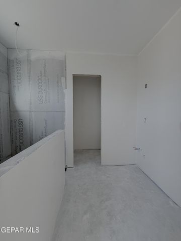 416 PLATEAU Drive, Socorro, TX 79927