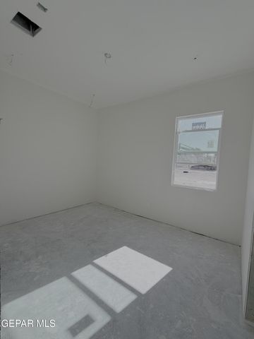 416 PLATEAU Drive, Socorro, TX 79927