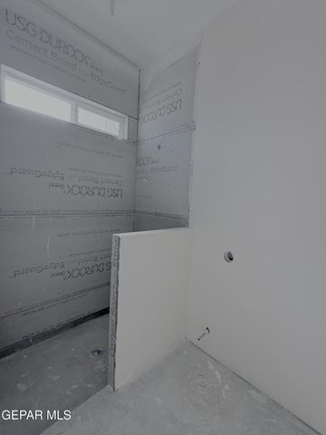 416 PLATEAU Drive, Socorro, TX 79927