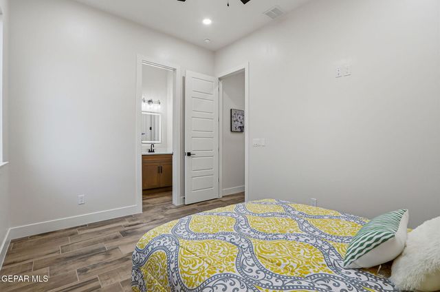 416 PLATEAU Drive, Socorro, TX 79927