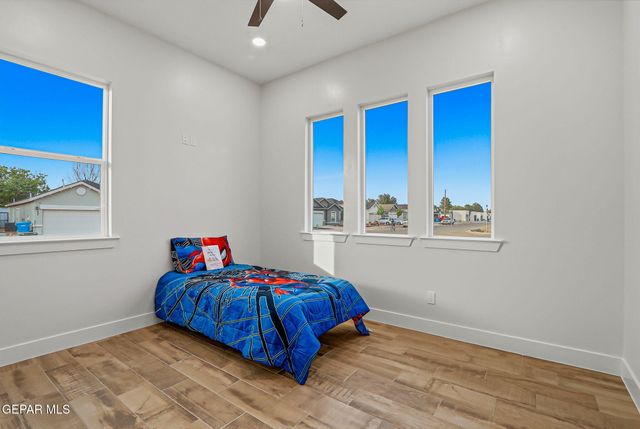 416 PLATEAU Drive, Socorro, TX 79927