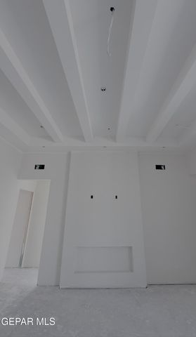 416 PLATEAU Drive, Socorro, TX 79927