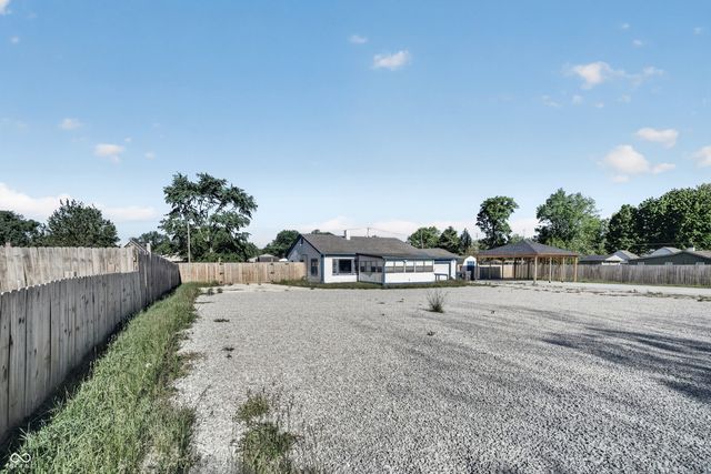 320 Peach Tree Lane, Indianapolis, IN 46219