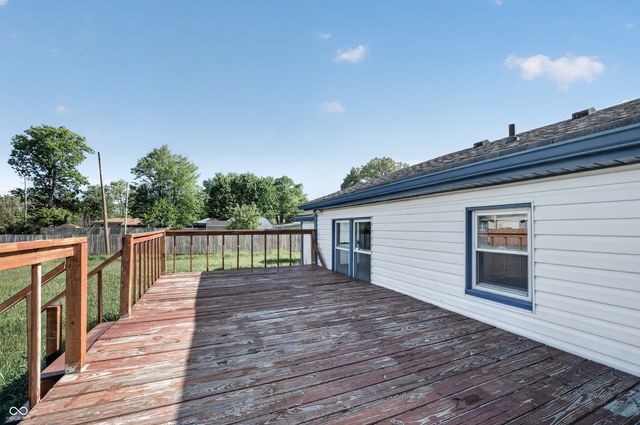 320 Peach Tree Lane, Indianapolis, IN 46219