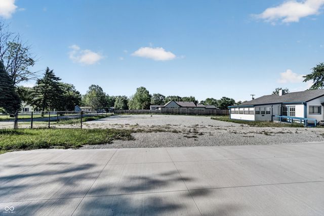320 Peach Tree Lane, Indianapolis, IN 46219