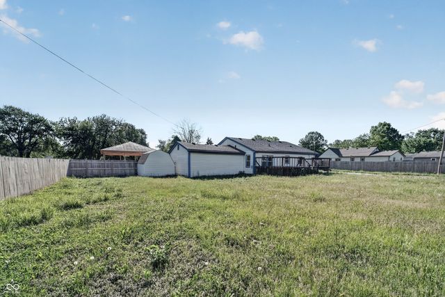 320 Peach Tree Lane, Indianapolis, IN 46219