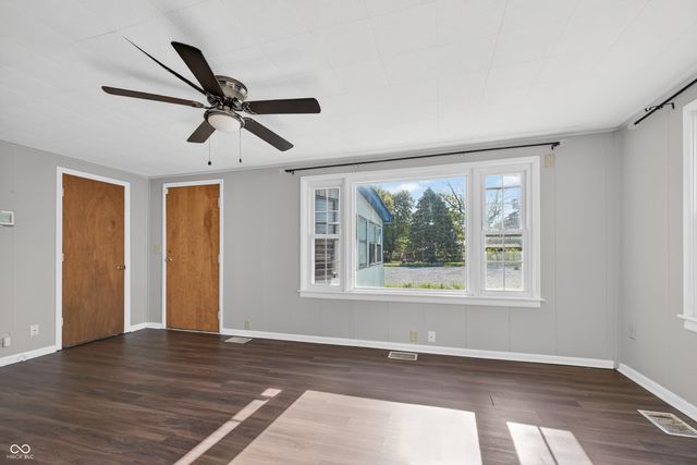 320 Peach Tree Lane, Indianapolis, IN 46219