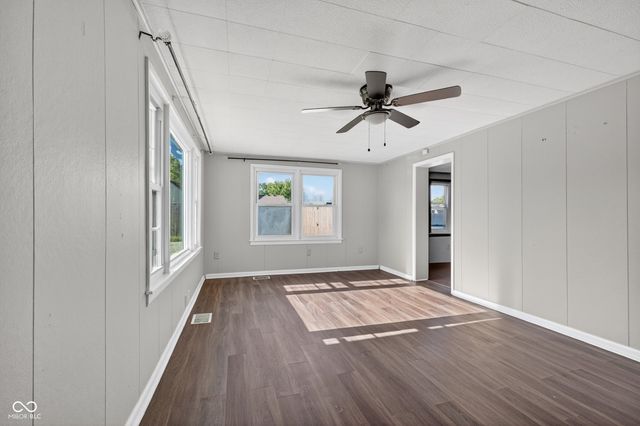 320 Peach Tree Lane, Indianapolis, IN 46219