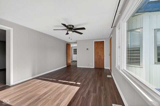320 Peach Tree Lane, Indianapolis, IN 46219