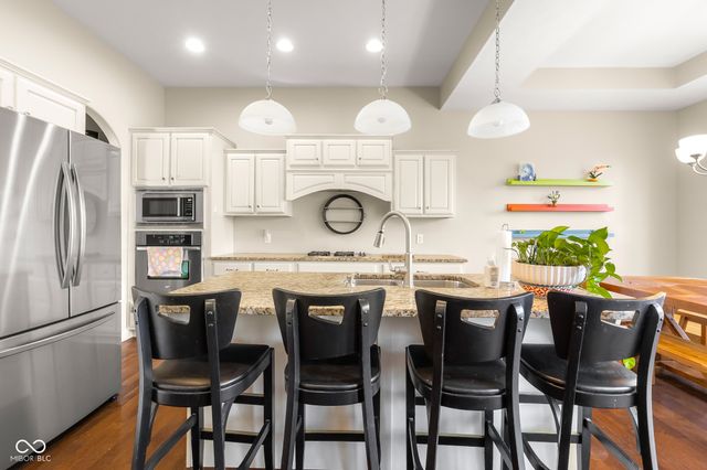 1935 Brookfield Court, Columbus, IN 47201