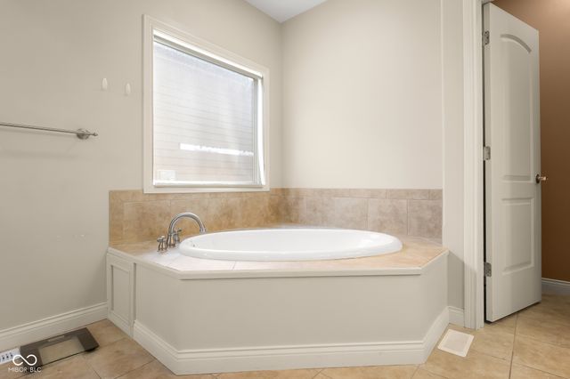 1935 Brookfield Court, Columbus, IN 47201