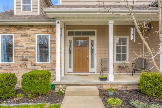 1935 Brookfield Court, Columbus, IN 47201