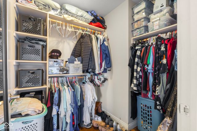 1935 Brookfield Court, Columbus, IN 47201