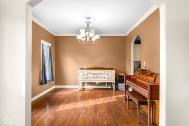 1935 Brookfield Court, Columbus, IN 47201