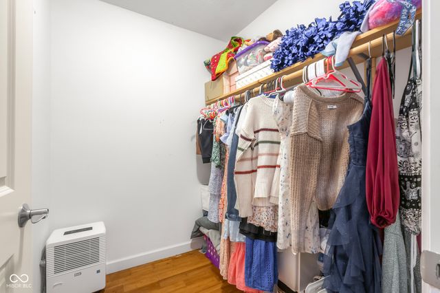 1935 Brookfield Court, Columbus, IN 47201