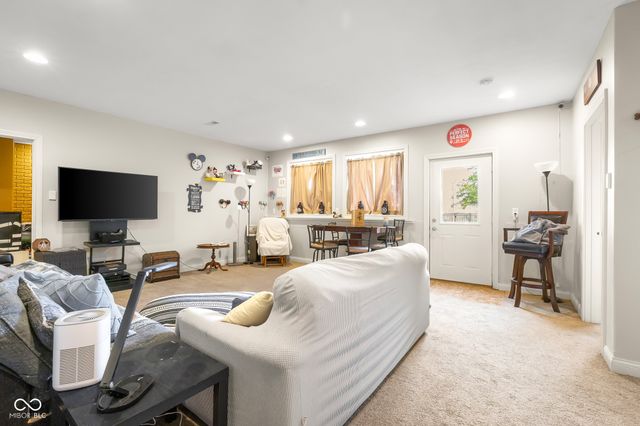 1935 Brookfield Court, Columbus, IN 47201