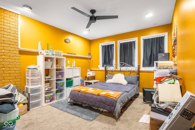 1935 Brookfield Court, Columbus, IN 47201