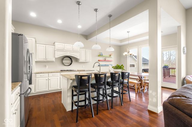 1935 Brookfield Court, Columbus, IN 47201