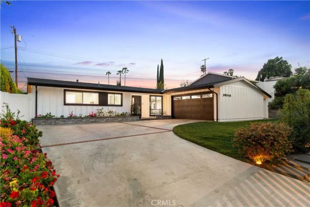 20516 Aetna Street, Woodland Hills, CA 91367
