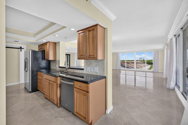 4000 N Ocean Drive 403, Riviera Beach, FL 33404