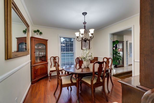 8105 Westhaven Dr, Nashville, TN 37221