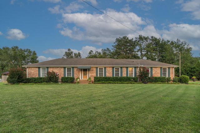 8105 Westhaven Dr, Nashville, TN 37221