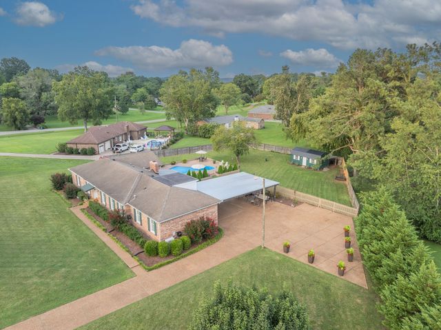 8105 Westhaven Dr, Nashville, TN 37221