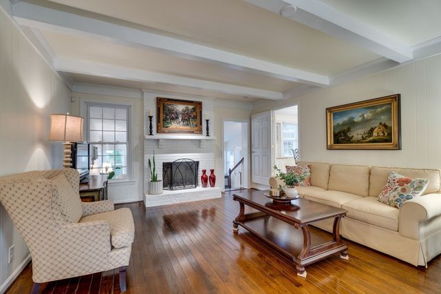 8105 Westhaven Dr, Nashville, TN 37221