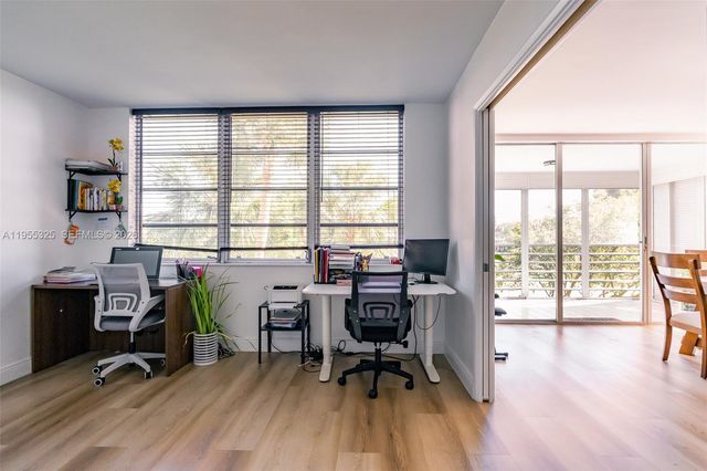 804 Cypress Grove Ln 308, Pompano Beach, FL 33069