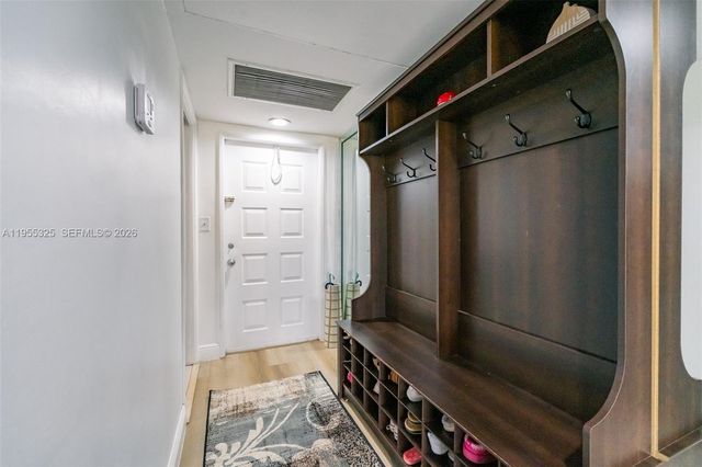 804 Cypress Grove Ln 308, Pompano Beach, FL 33069