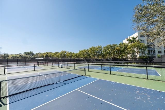 804 Cypress Grove Ln 308, Pompano Beach, FL 33069