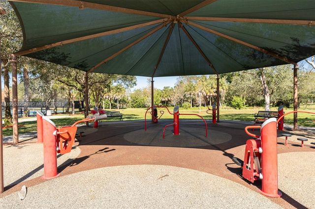 804 Cypress Grove Ln 308, Pompano Beach, FL 33069