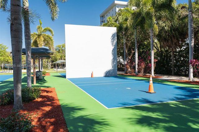 804 Cypress Grove Ln 308, Pompano Beach, FL 33069