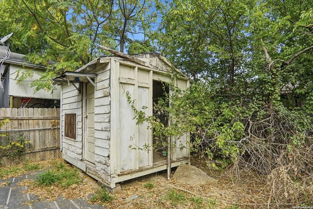 155 W Zavalla, San Antonio, TX 78204