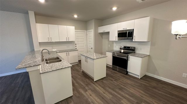 9804 Grosbeak Lane, Magnolia, TX 77354