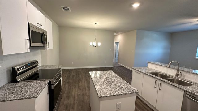 9804 Grosbeak Lane, Magnolia, TX 77354