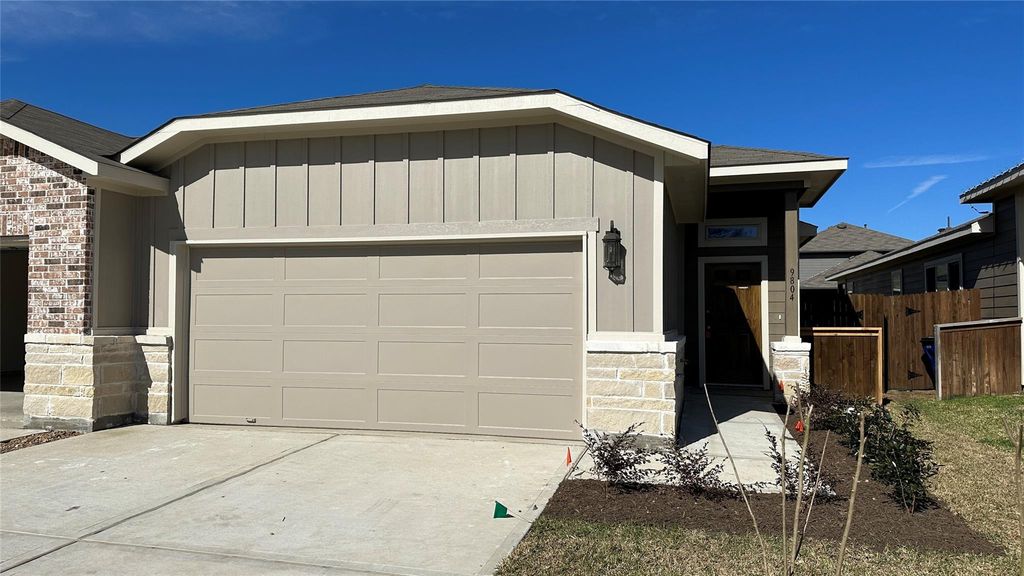 9804 Grosbeak Lane, Magnolia, TX 77354