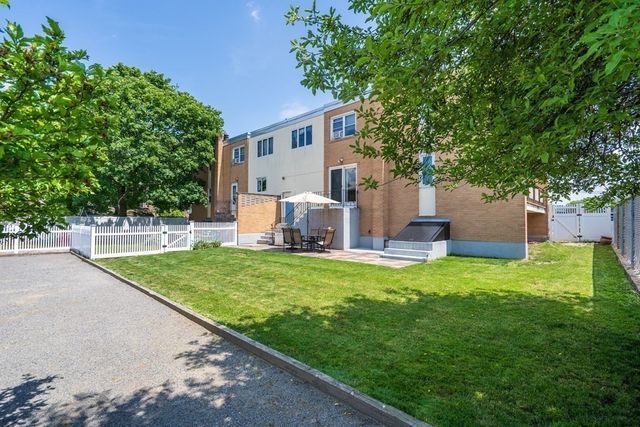 71 Silver Lake 71, Newton, MA 02458
