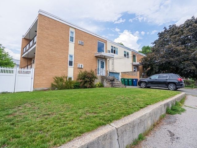 71 Silver Lake 71, Newton, MA 02458