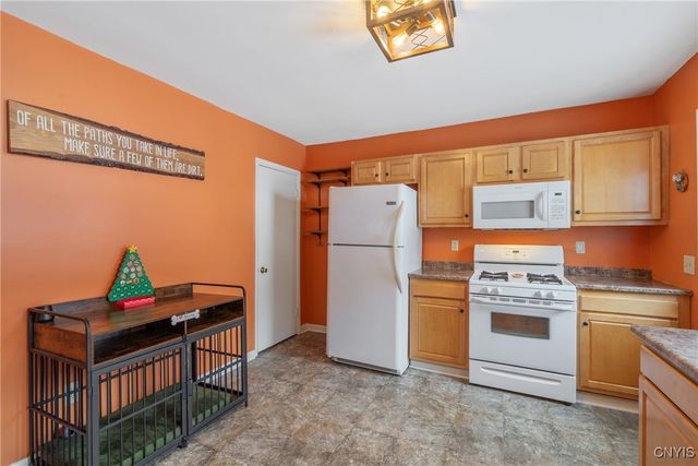 4404 Limerick Street, Marcellus, NY 13108