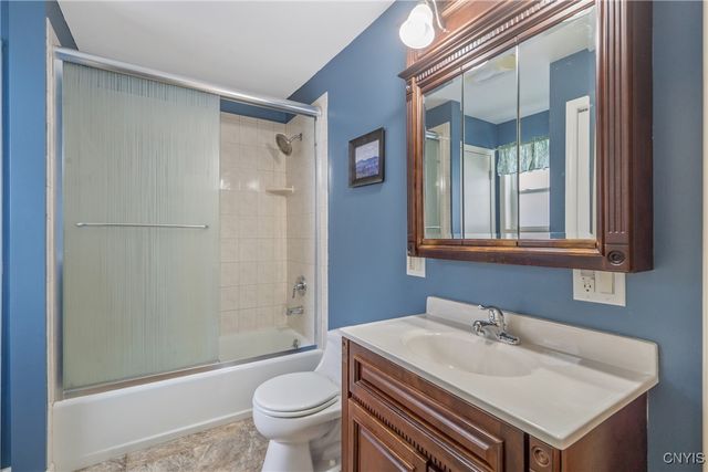 4404 Limerick Street, Marcellus, NY 13108