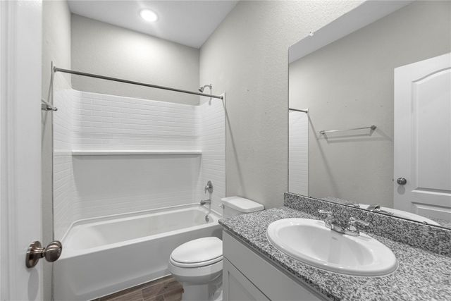 24750 Russet Bluff Trail, Houston, TX 77336