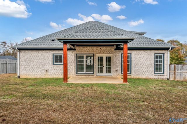 21746 Pinebrook Drive, Athens, AL 35614