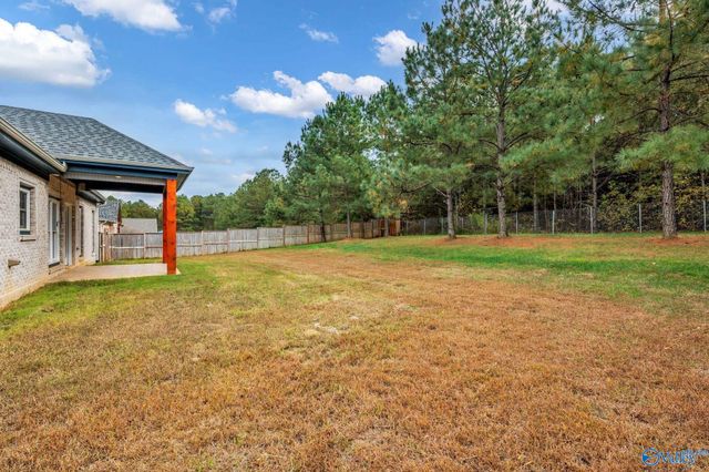 21746 Pinebrook Drive, Athens, AL 35614